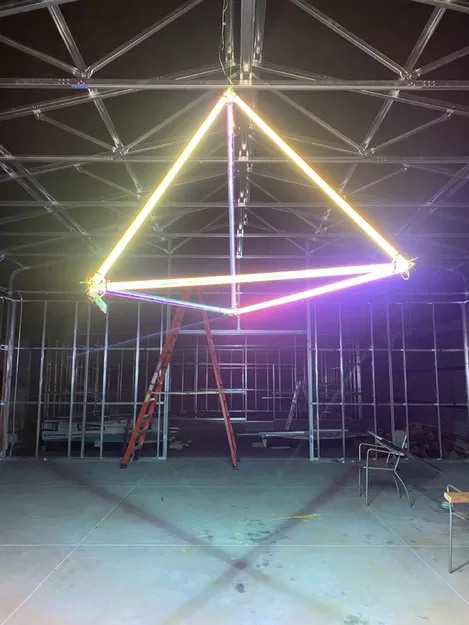 Đèn Hình Chóp Tứ Diện - Image 1