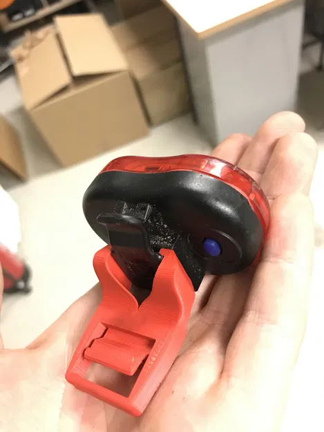 Adapter Gắn Yên Fizik ICS Cho Đèn Planet Bike / SMART - Image 4