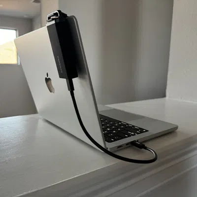 Kẹp Màn Hình MacBook Pro T5 EVO