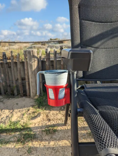 Multi²Holder: Đế Giữ Thức Uống Đa Năng Cho Nhiều Vị Trí - Image 2