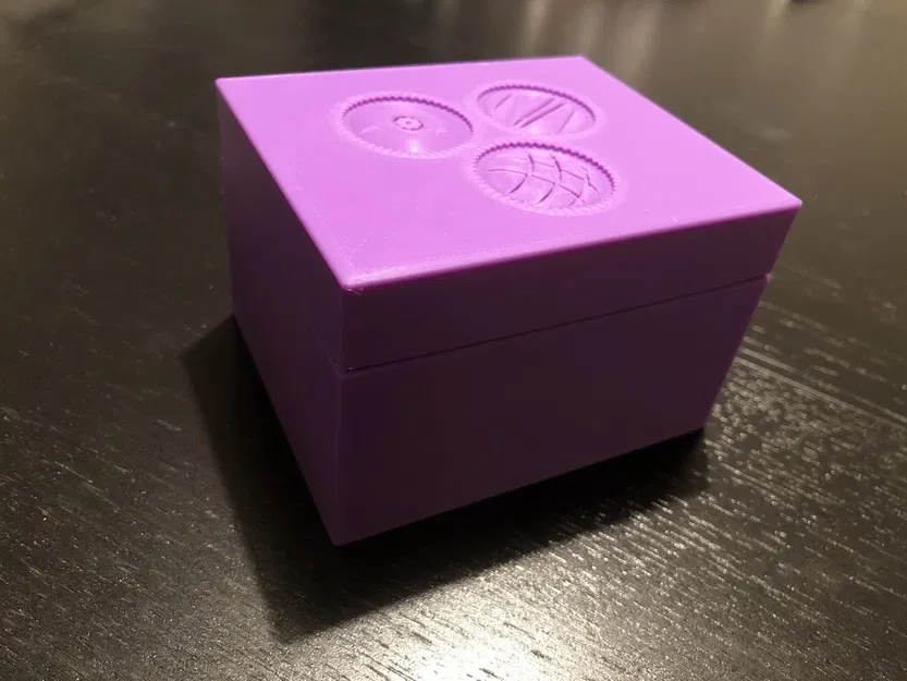 Hộp đựng trò chơi bài Truffle Shuffle gọn gàng - Image 2