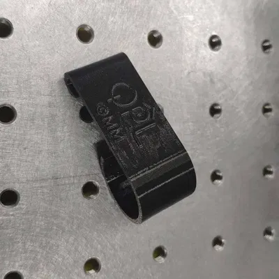 Kẹp treo dây/cáp/sợi quang cho thanh ngang [tùy chỉnh thông số]