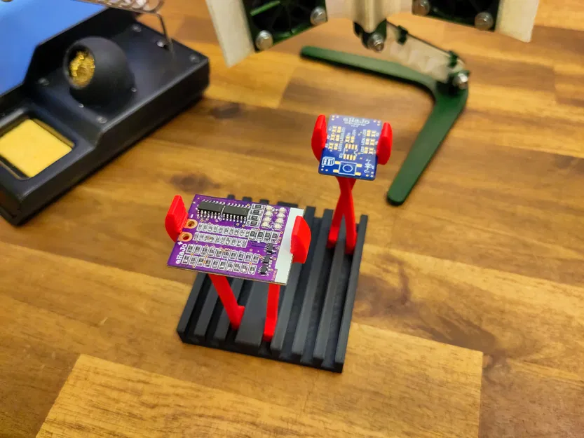 Dụng Cụ Hỗ Trợ Hàn Lỗ - Löhthilfe Nutbrett - Image 1