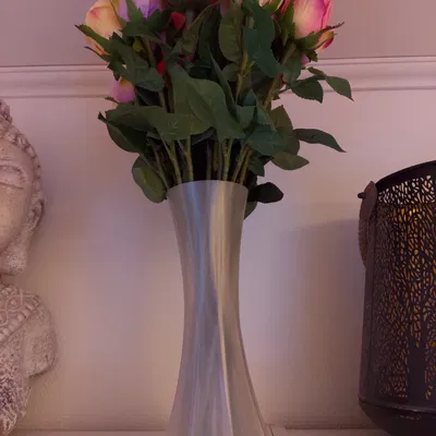 Bình cắm hoa cành dài