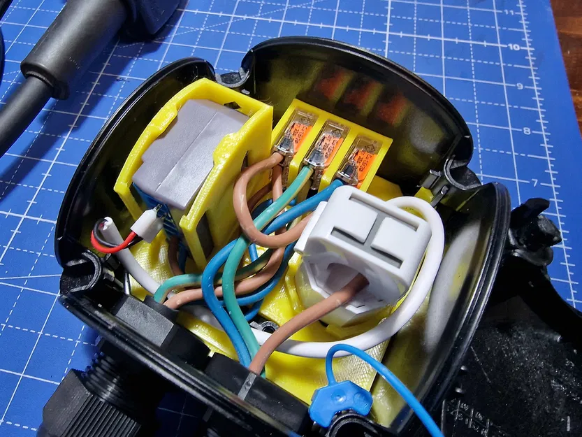 Hộp Tổ Chức Dây Điện Shelly EM Cho Hộp Hensel - Image 4