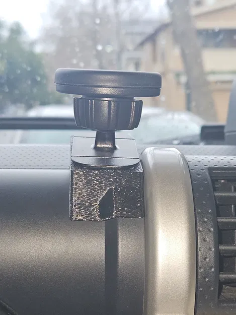 Đế gắn điện thoại nam châm cho FJ Cruiser - Image 1