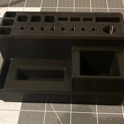 Kệ đựng bộ iFixit và tua-vít Gridfinity