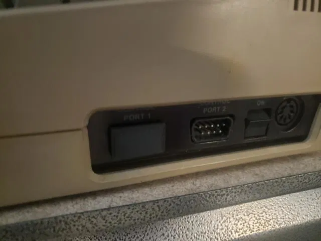 Nắp Đậy Cổng Joystick DB9 Commodore - Image 1