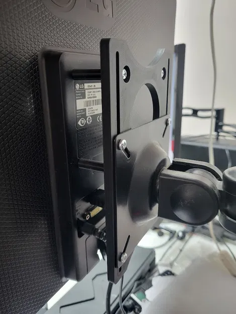 Giá đỡ VESA điều chỉnh được - Image 2