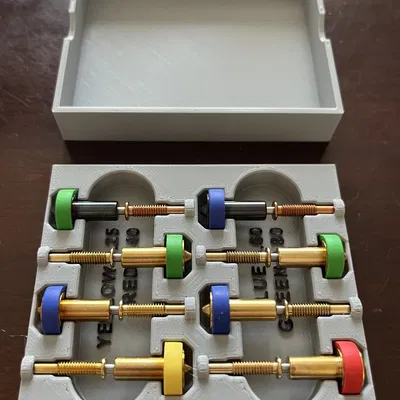 Hộp Đựng Đầu Phun Revo Six