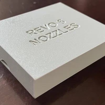 Hộp Đựng Đầu Phun Revo Six