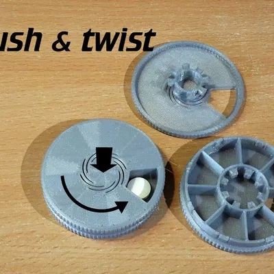 Hộp Đựng Thuốc Có Khóa Xoay Linh Hoạt