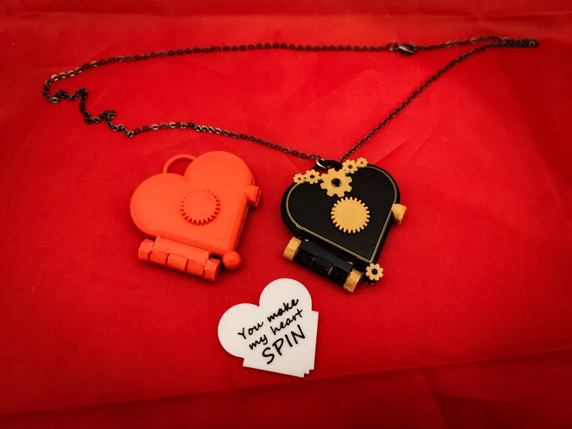 Mặt Dây Chuyền Fidget Valentine Cổ Điển - Image 1