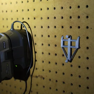 Giá đỡ sạc pin Ryobi cho Pegboard (2.5in/63mm)