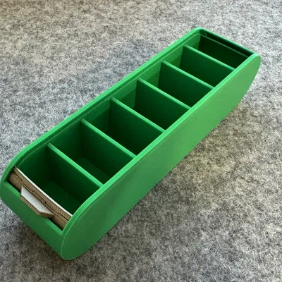 Hộp Đựng Thuốc Mini Nắp Cuộn Gọn Gàng