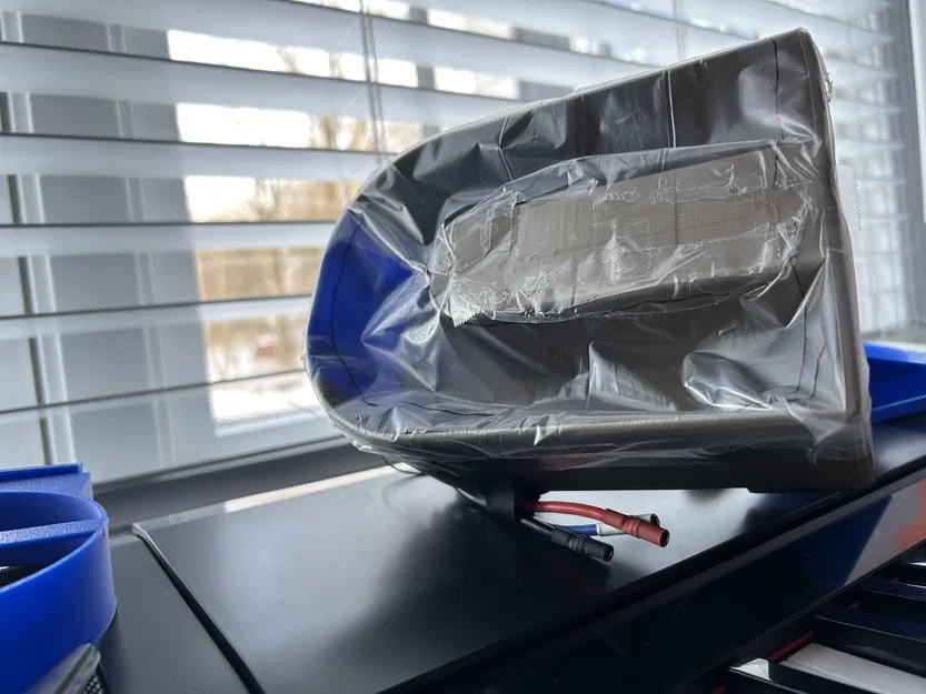 Thuyền Khí Động Học Mini Một Motor - Image 5