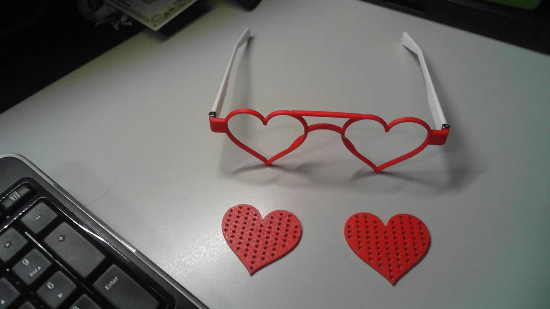 Kính Tiệc Valentine Độc Đáo - Image 1