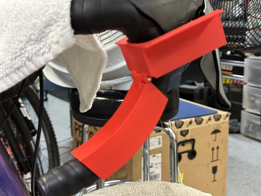 Dụng cụ đo độ nghiêng tay phanh tối đa 10 độ theo quy định UCI - Image 1