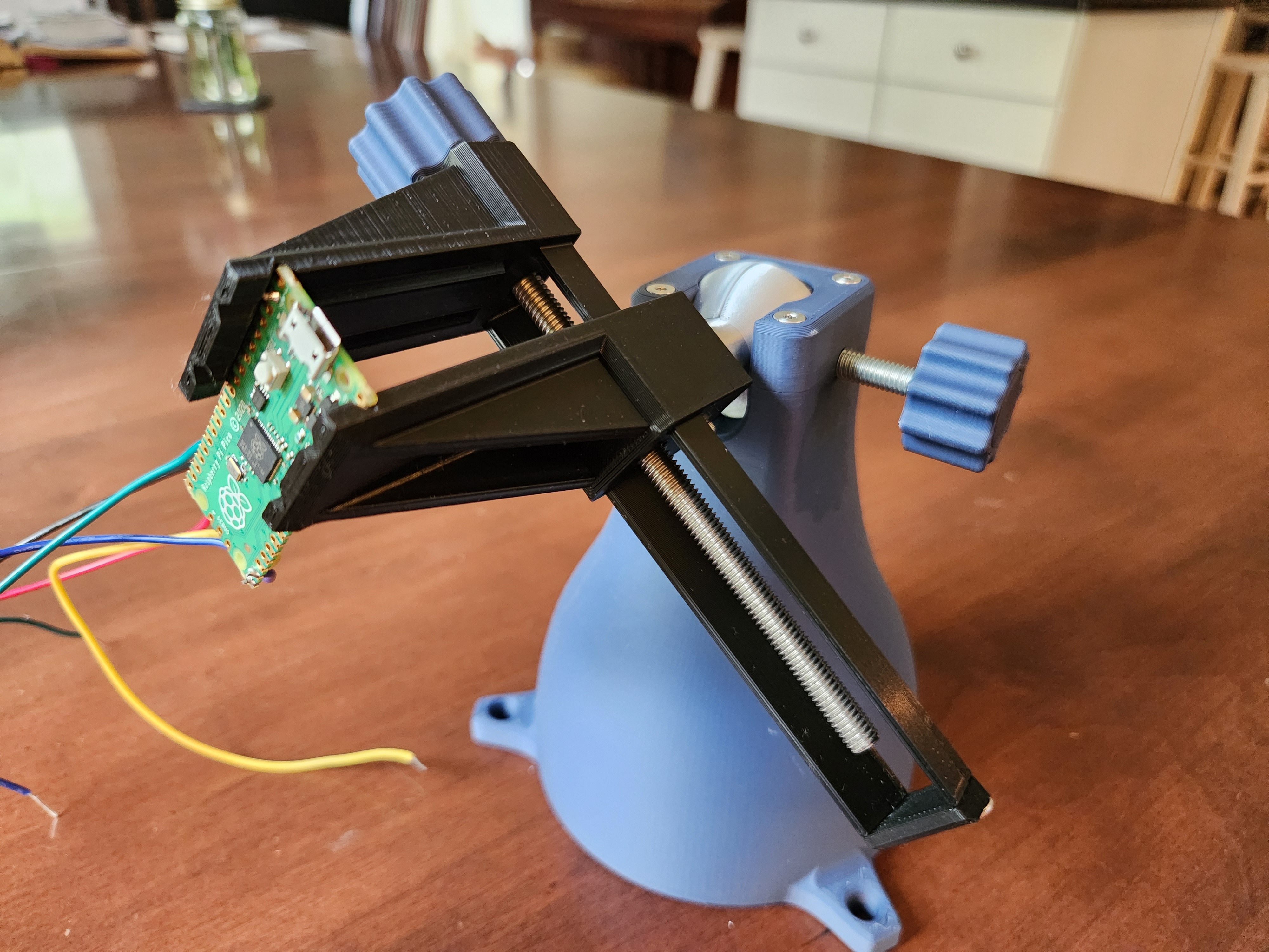 Ê-tô Xoay, Nghiêng, Có Trọng Lượng (Đổ Cát) - Thumbnail 1