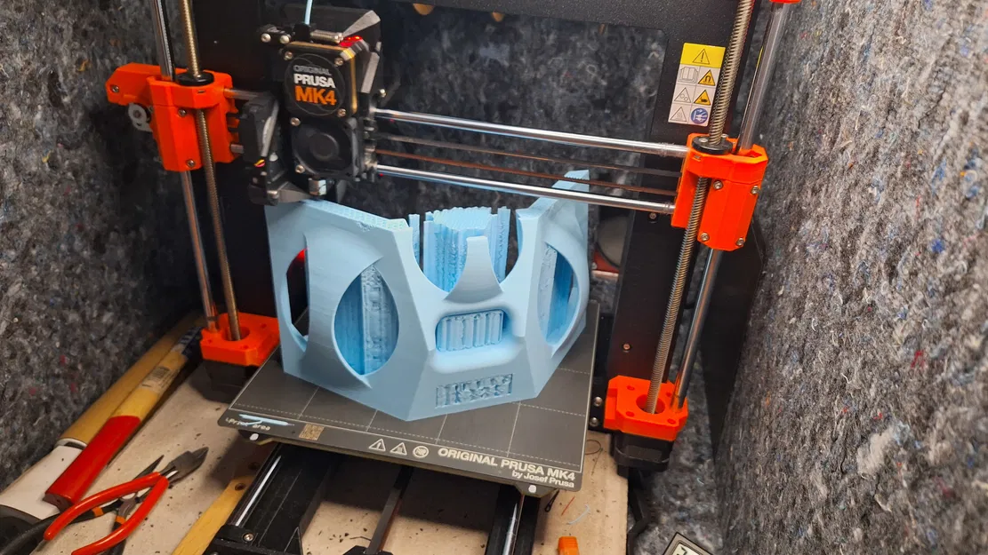 Loa Bluetooth Tái Chế Từ Radio Cũ - Image 5