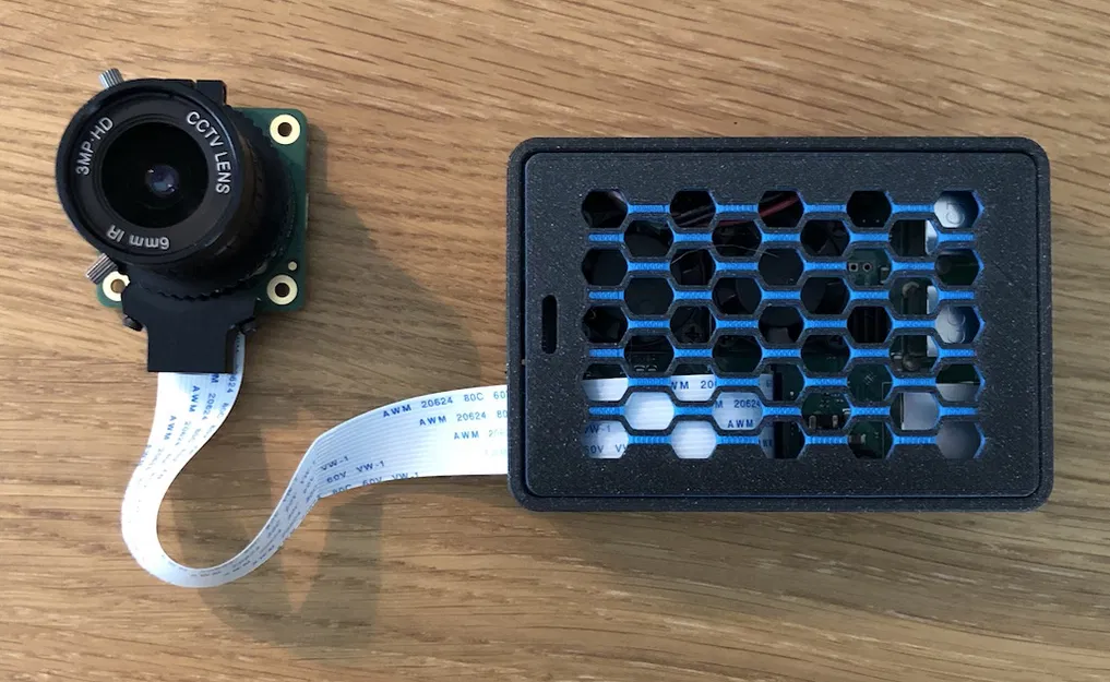 Vỏ Raspberry Pi 3/4 B+ có khe cắm cáp camera - Image 5