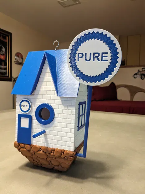 Nhà Chim Trạm Xăng Dầu - Image 1