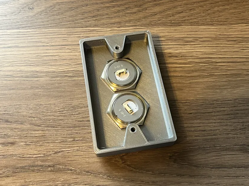 Tấm ốp tường hộp điện có hai lỗ nút bấm - Image 3