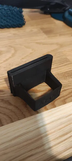 Giá đỡ dây đeo guitar Tc Electronic AEON - Image 2