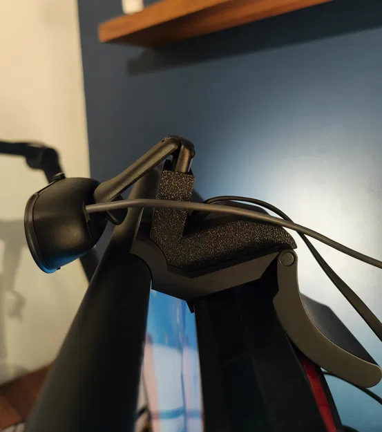 Giá đỡ Webcam Logitech Brio 100 cho Thanh đèn Xiaomi Mi - Image 2