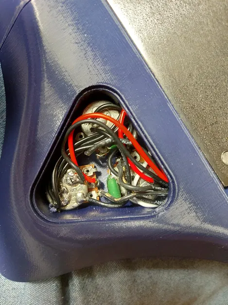 Mô hình Guitar Điện Du Lịch Không Đầu Sparrow V3 - Image 3