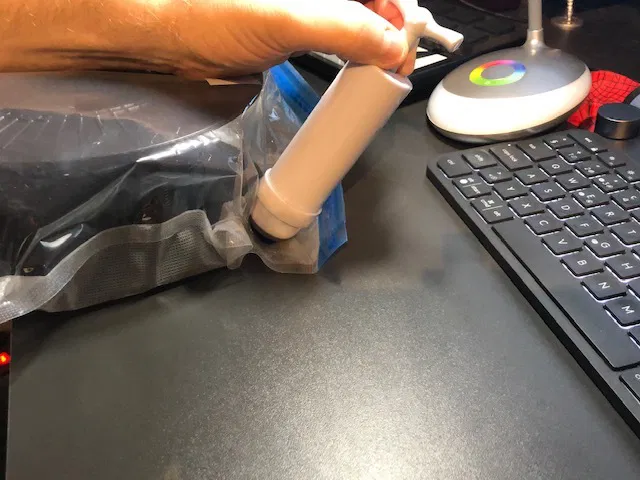 Chân đế bơm cho túi trữ filament hút chân không - Image 5