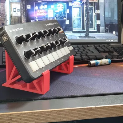 Đế để bàn cho Novation LaunchControl và XL