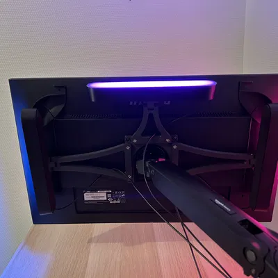 Giá đỡ VESA điều chỉnh cho Philips Hue Play (Tùy chỉnh)