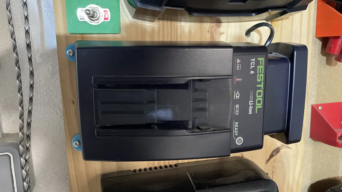 Chân đế treo tường cho sạc Festool TCL6 - Image 1