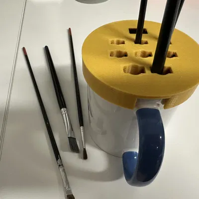 Chỗ Cắm Cọ Vẽ Trên Nắp Ly Nhỏ