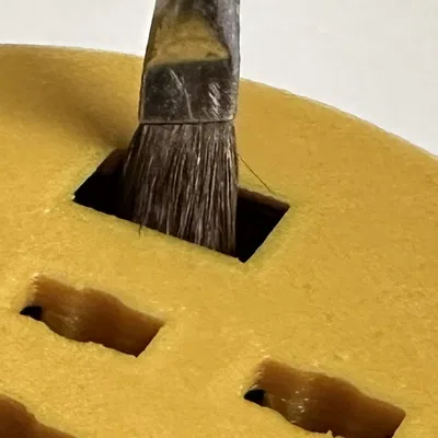 Chỗ Cắm Cọ Vẽ Trên Nắp Ly Nhỏ