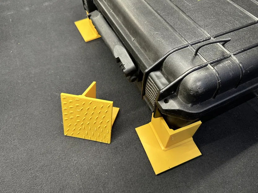 Kẹp Giữ Hàng Cốp Xe Ô Tô - Image 1