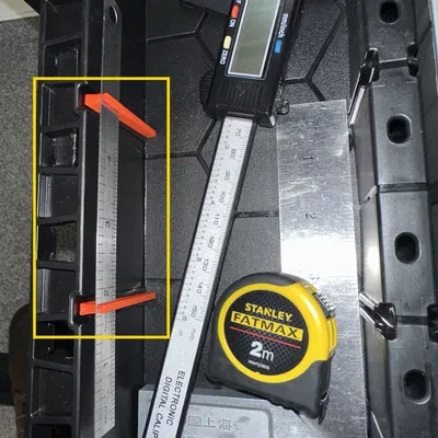 Kẹp Thước Kẻ Ngăn Kéo Hộp Đồ Nghề Keter