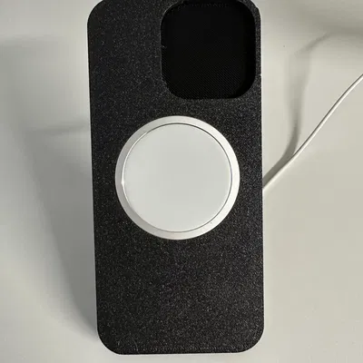 Giá đỡ Brodit ProClip cho iPhone 14 Pro Max kèm ốp Apple và sạc MagSafe