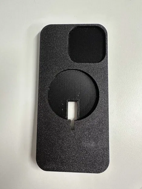 Giá đỡ Brodit ProClip cho iPhone 14 Pro Max kèm ốp Apple và sạc MagSafe - Image 2