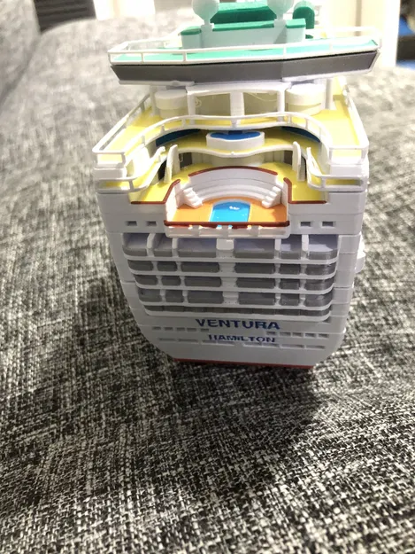 Mô hình Tàu Du lịch P&O Ventura - Image 10