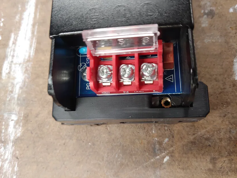 Pát Gắn Nguồn LED Kiểu UHD Cho Ray DIN - Image 2