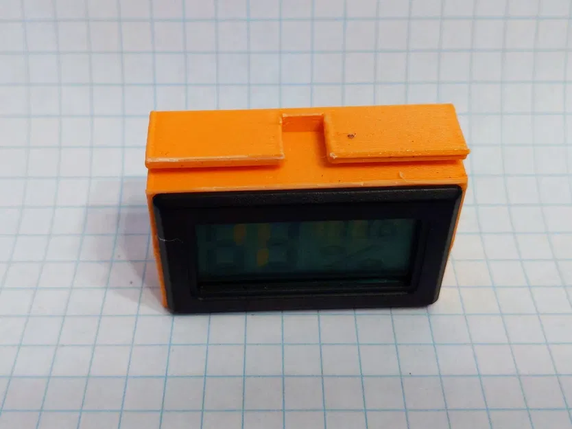 Ngàm giữ đồng hồ đo độ ẩm kỹ thuật số cho hộp trữ filament Sterilite - Image 3