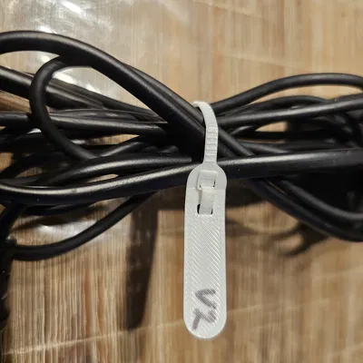 Dây rút/buộc cáp có nhãn