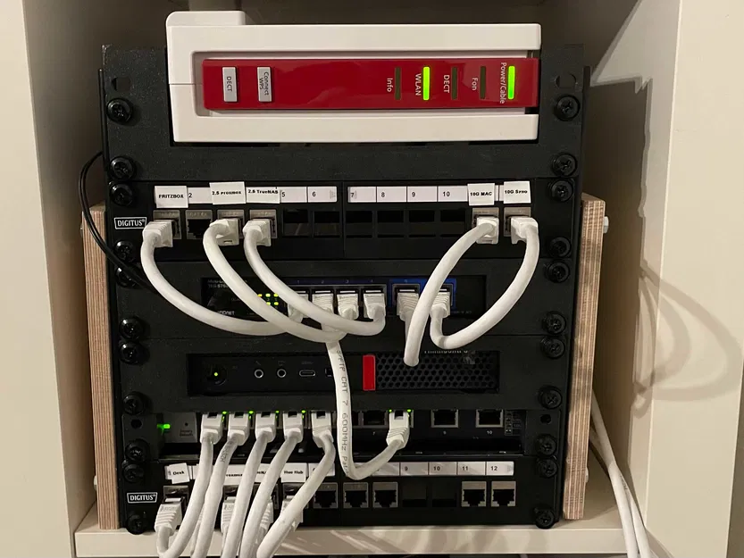 Kệ Gắn Tủ Rack 10-Inch Cho FRITZ!Box 6591 Cable - Image 1