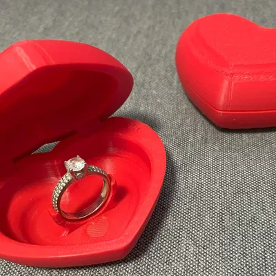 Hộp Nhẫn Trái Tim