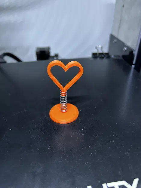 Bobbleheart - Móc Khóa Trái Tim Nhảy Múa - Image 1