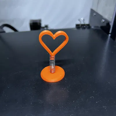 Bobbleheart - Móc Khóa Trái Tim Nhảy Múa