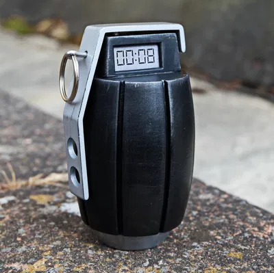 Lựu Đạn Robocop (1987)