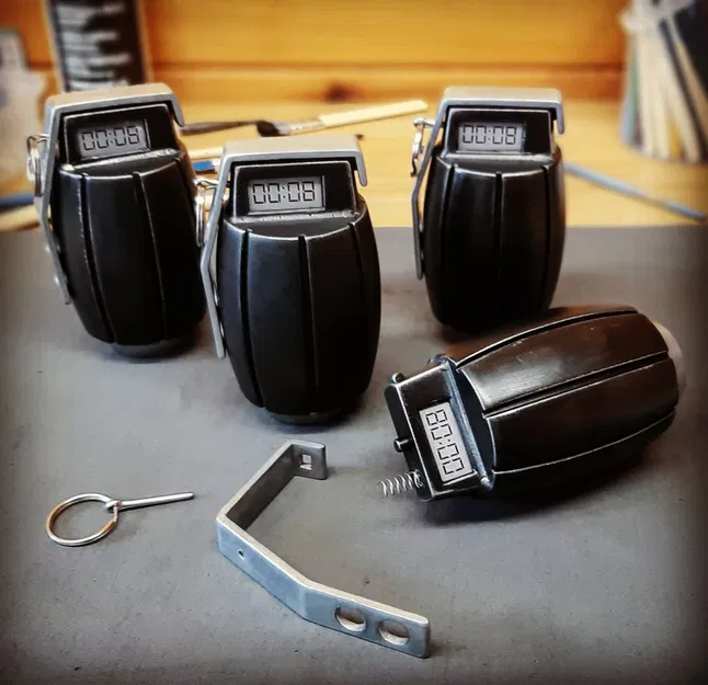 Lựu Đạn Robocop (1987) - Image 2